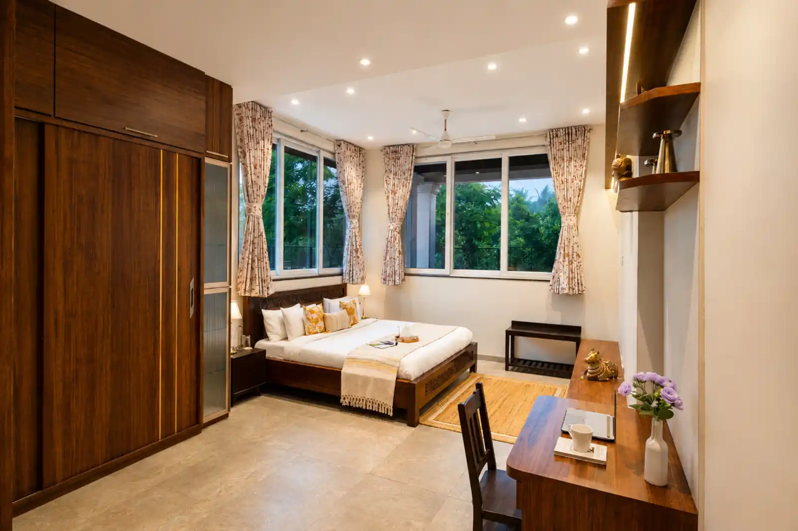 Aaraa Vilas, Karjat