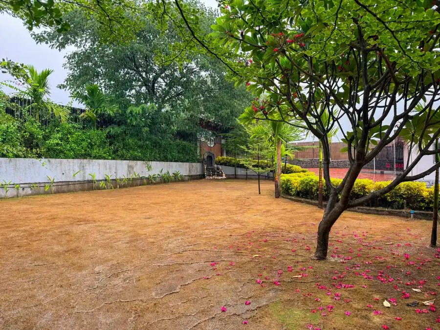 Aaraa Vilas, Karjat