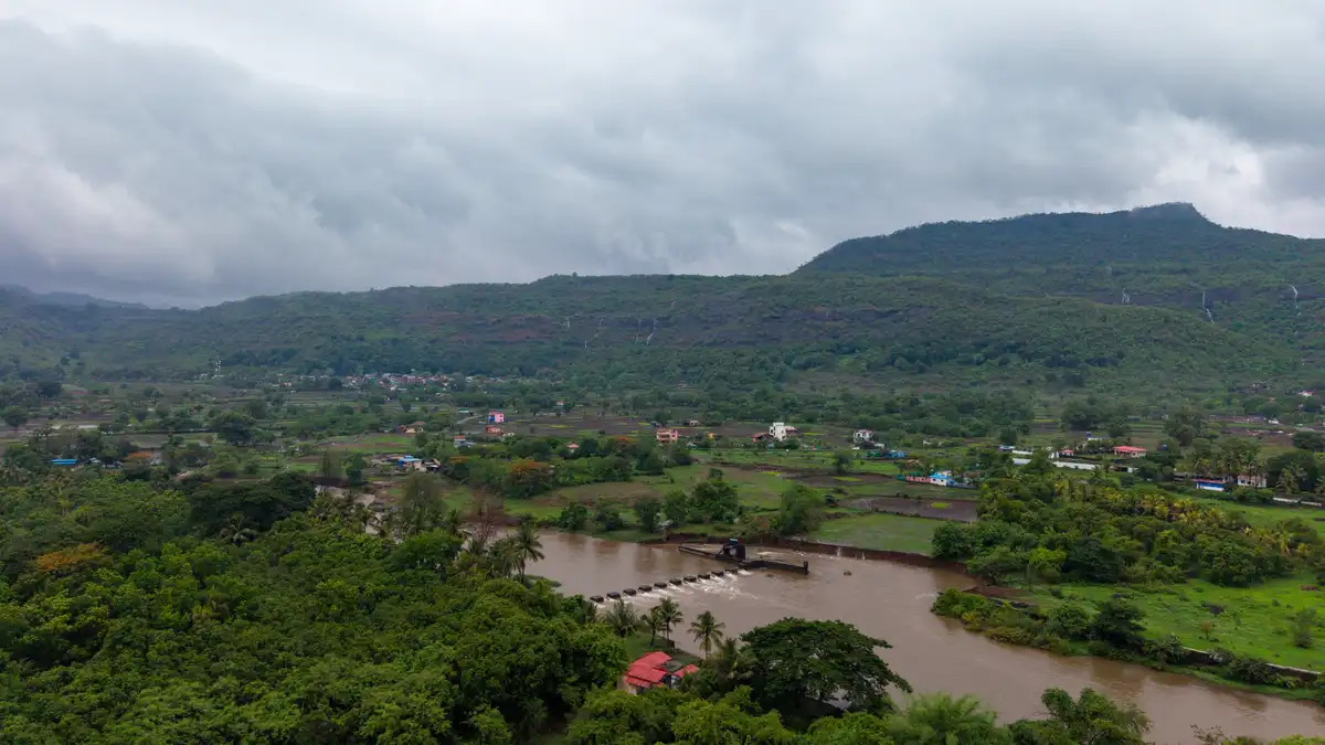 Aaraa Vilas, Karjat