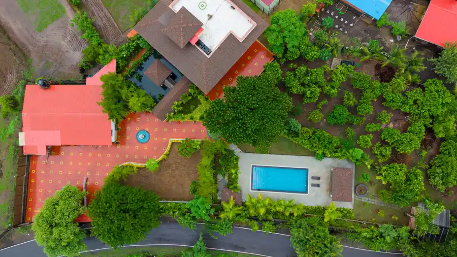 Aaraa Vilas, Karjat