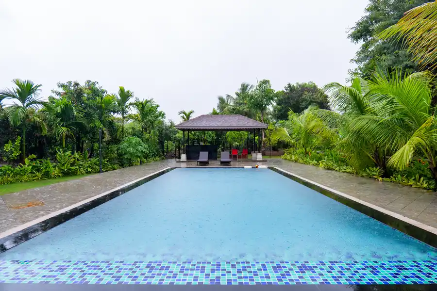 Aaraa Vilas, Karjat