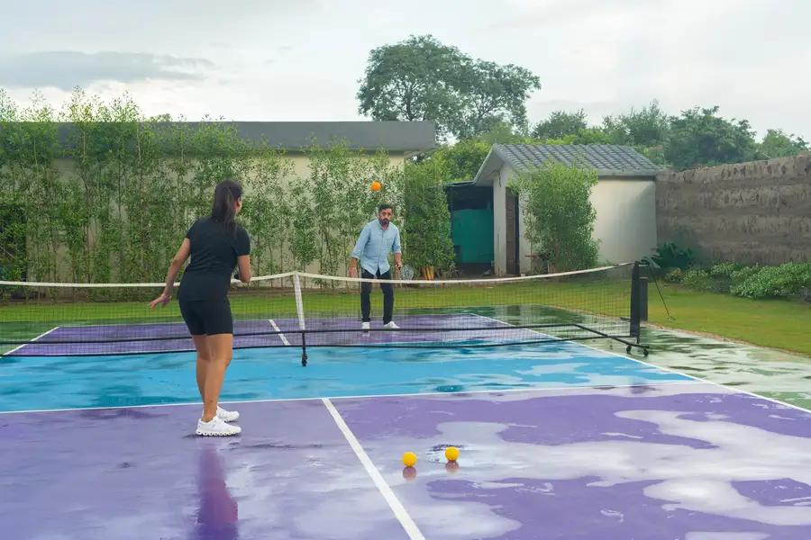 Aarna Estate w/ Private Pool & Pickleball Court, New Delhi