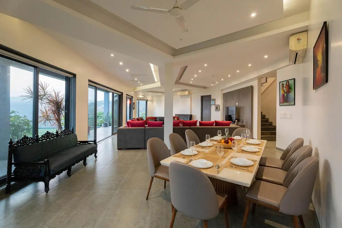 Aarna House, Pune