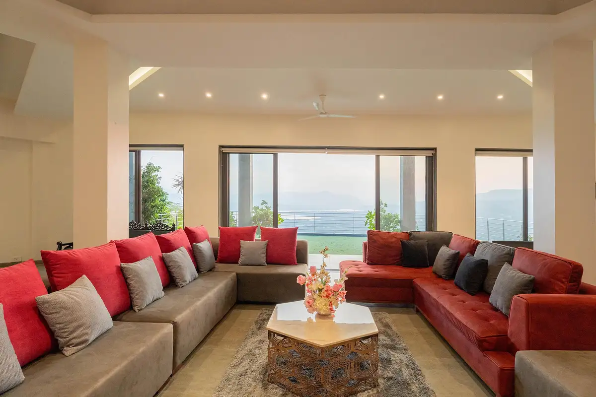 Aarna House, Pune