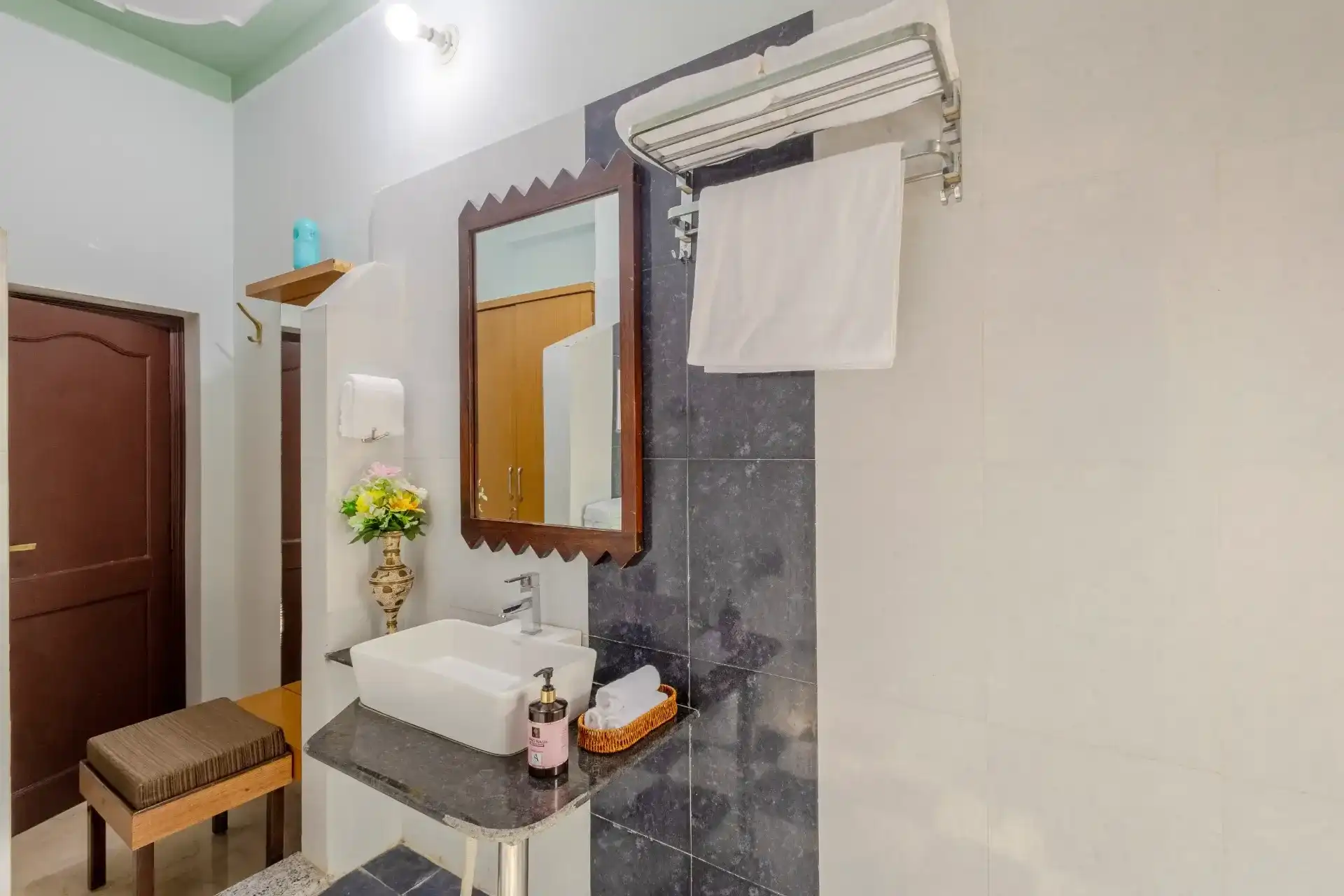 Abhimanyu Mansion Pearl, Udaipur