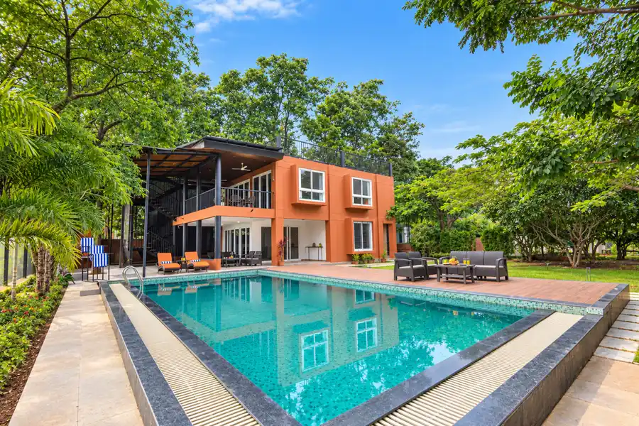 Advay Villa By Phalke, Nashik