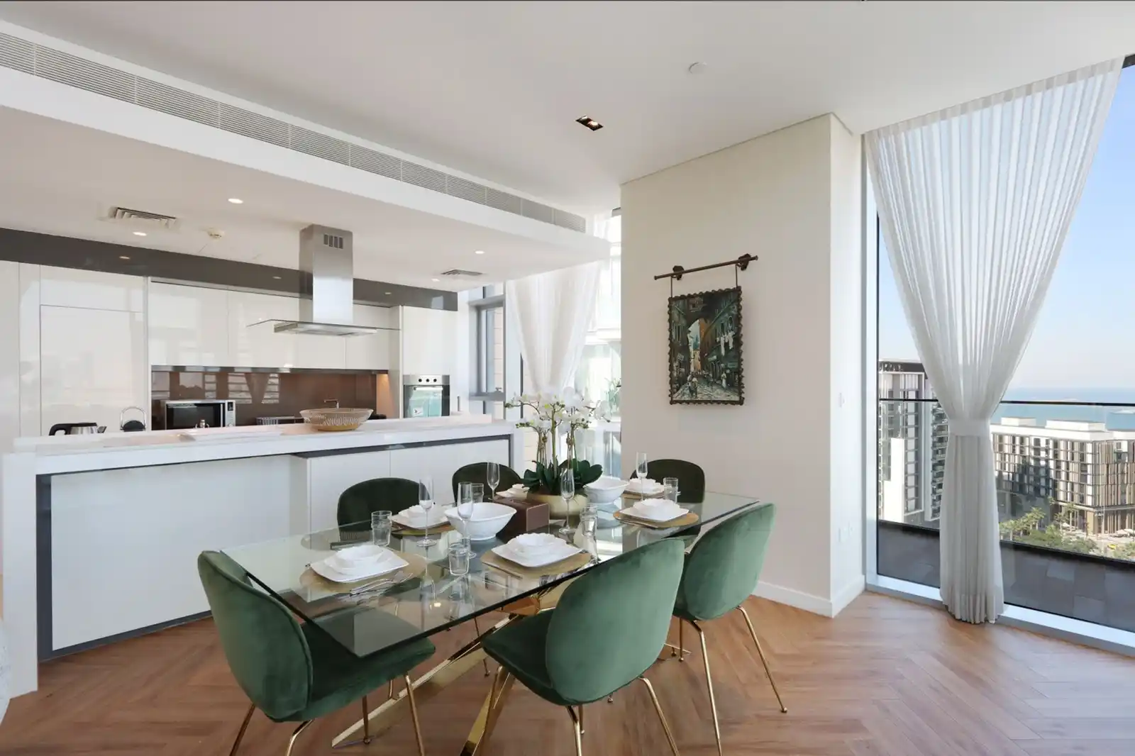 Ain Dubai Panorama: 3BR with Maid's Room, Dubai