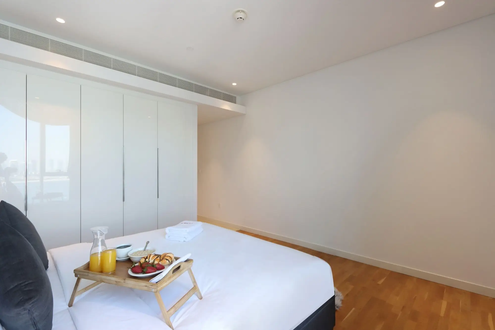 Ain Dubai Panorama: 3BR with Maid's Room, Dubai
