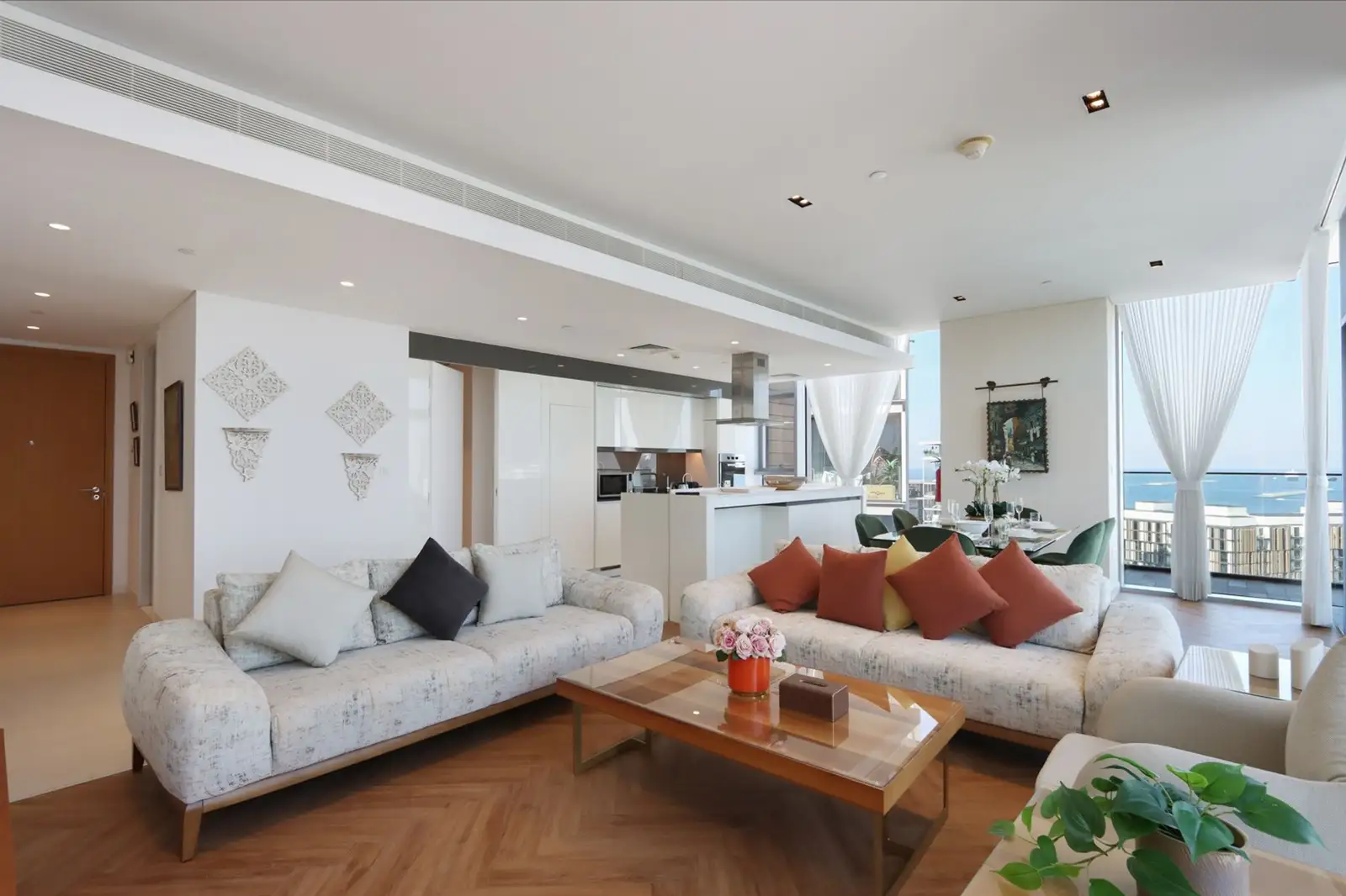 Ain Dubai Panorama: 3BR with Maid's Room, Dubai