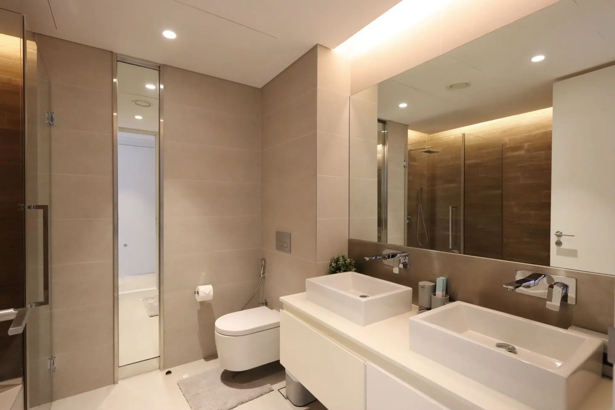 Ain Dubai Panorama: 3BR with Maid's Room, Dubai