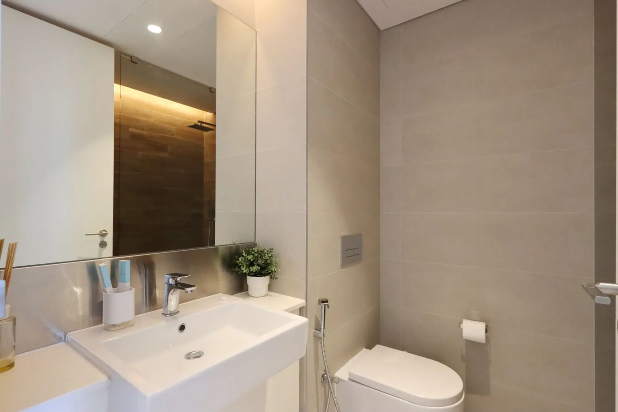 Ain Dubai Panorama: 3BR with Maid's Room, Dubai