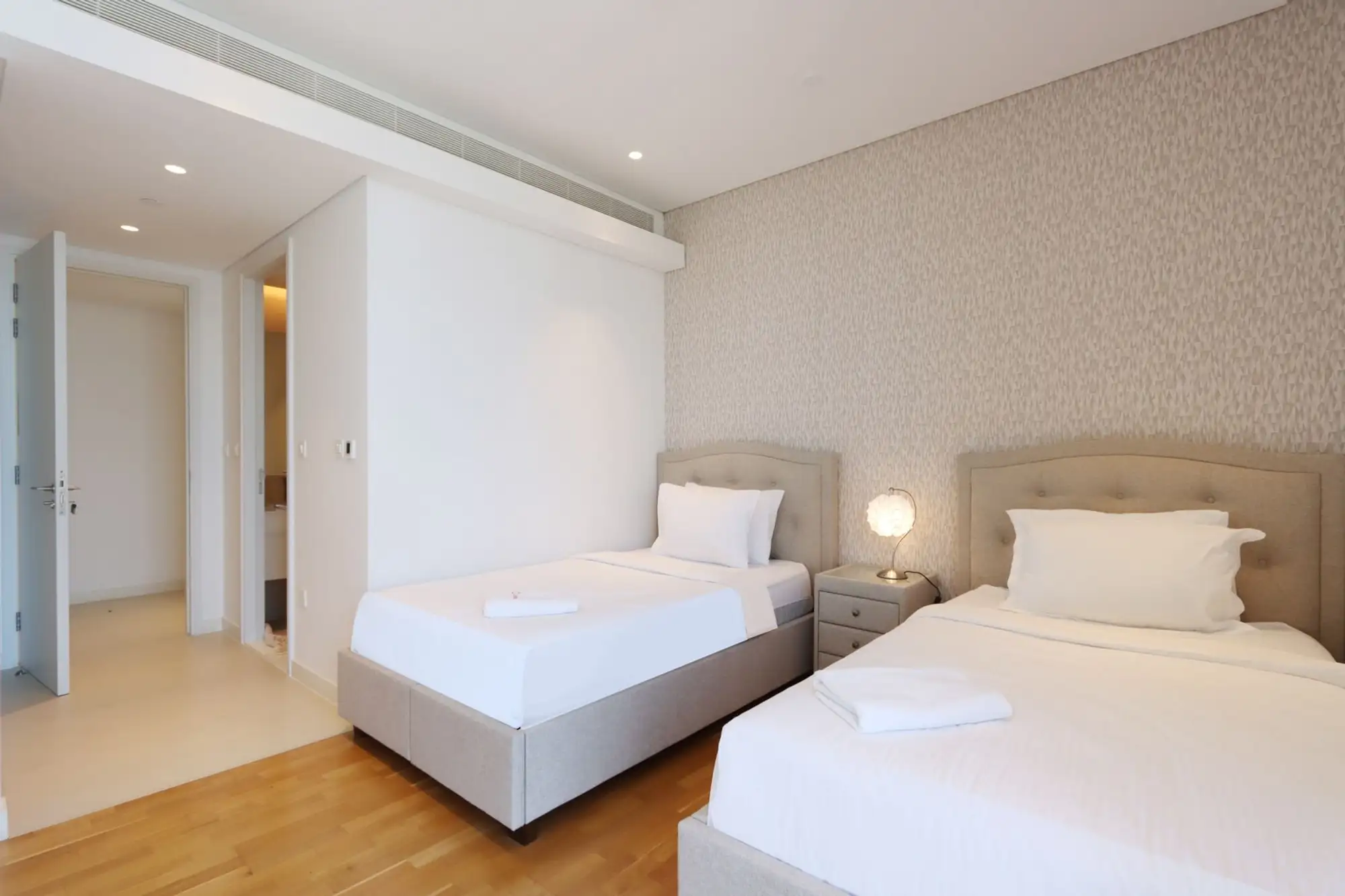 Ain Dubai Panorama: 3BR with Maid's Room, Dubai