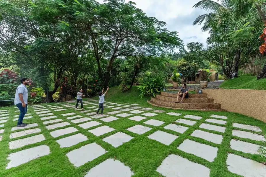 Ajuban, Kolhapur