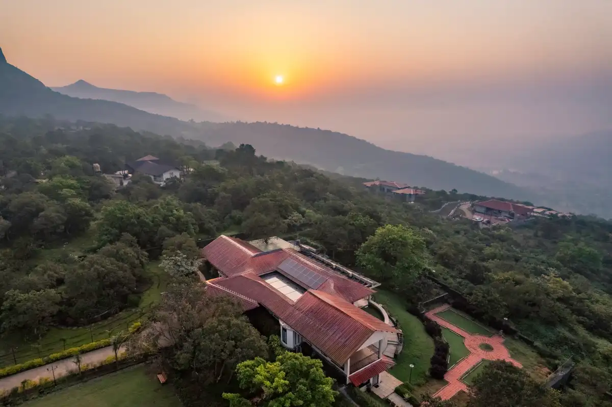 Alborz, Lonavala