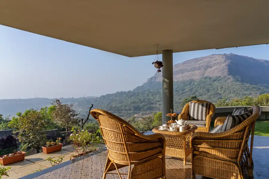 Alborz, Lonavala