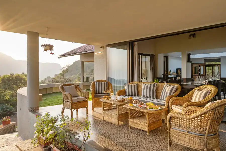 Alborz, Lonavala