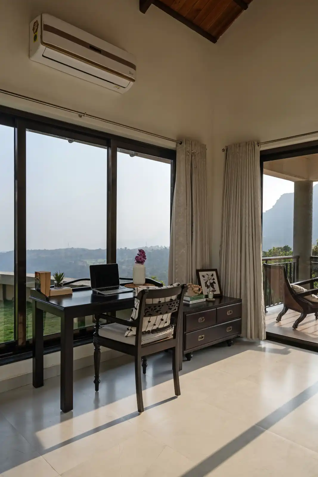 Alborz, Lonavala