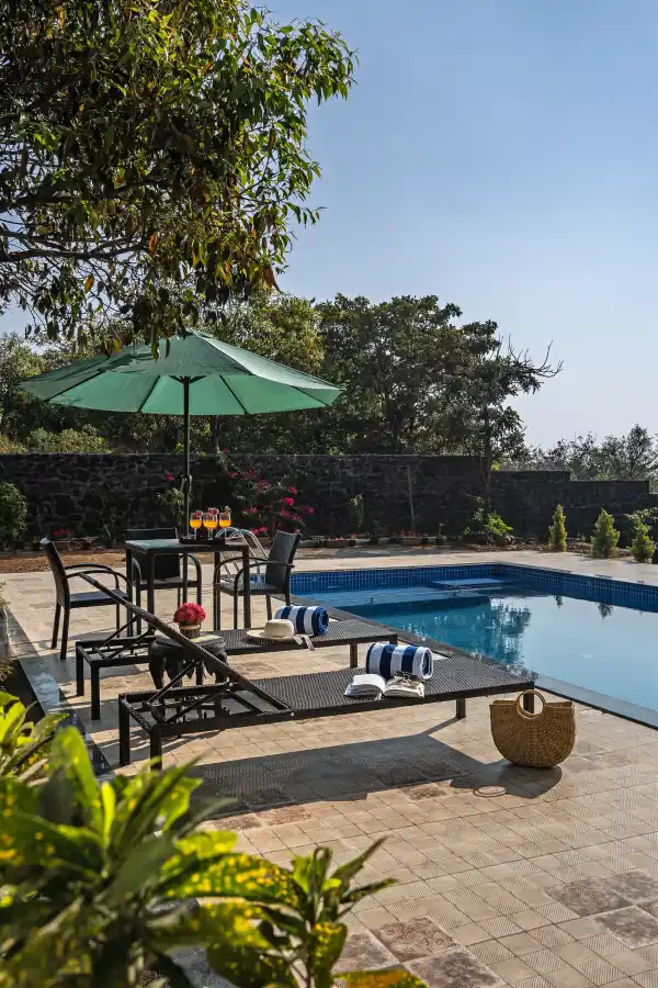 Alborz, Lonavala