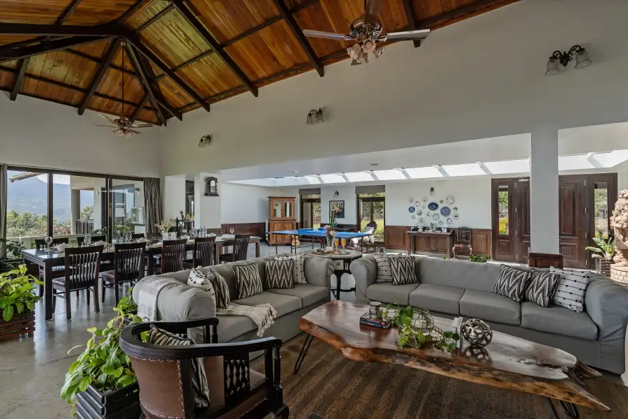 Alborz, Lonavala
