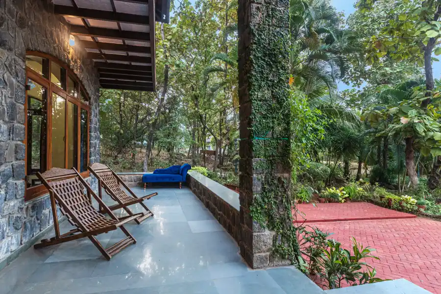 Alma Grove, Kashid