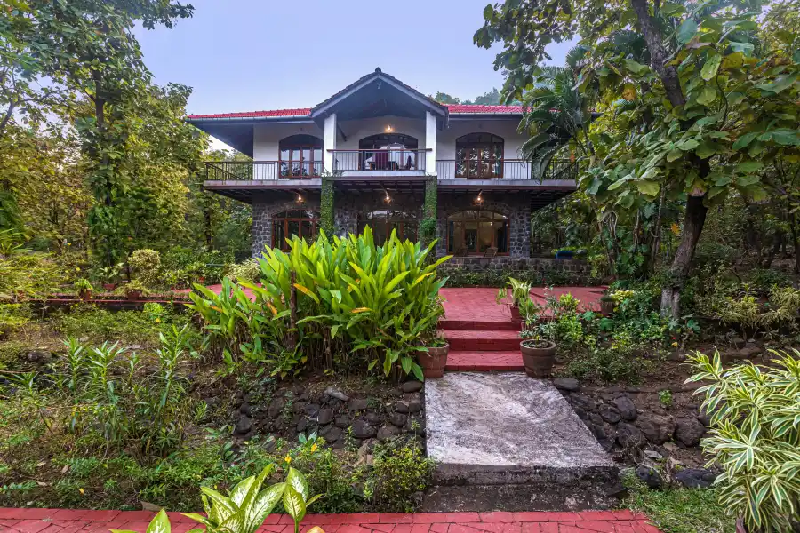 Alma Grove, Kashid