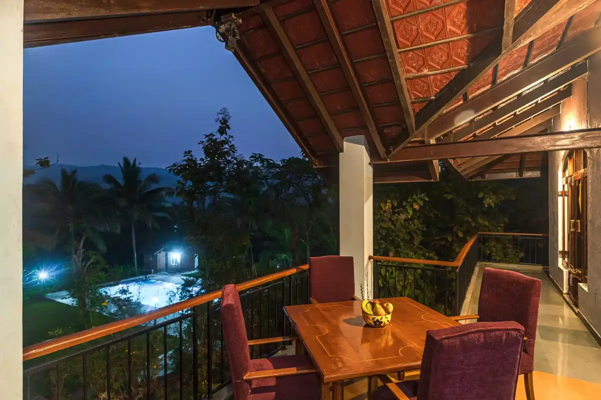 Alma Grove, Kashid