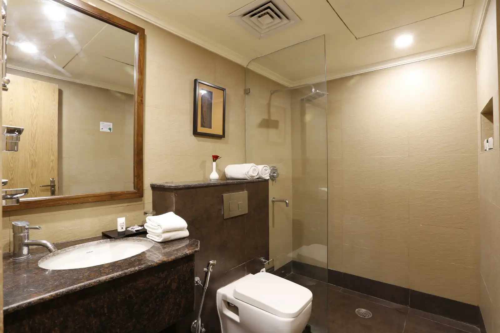Aloha on the Ganges By Leisure Hotels Bathroom