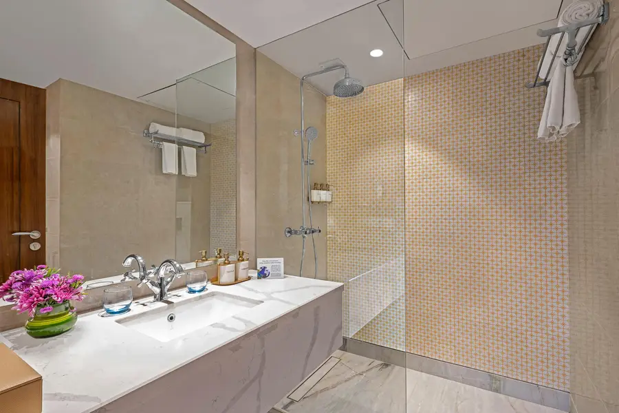 Aloha on the Ganges By Leisure Hotels Bathroom