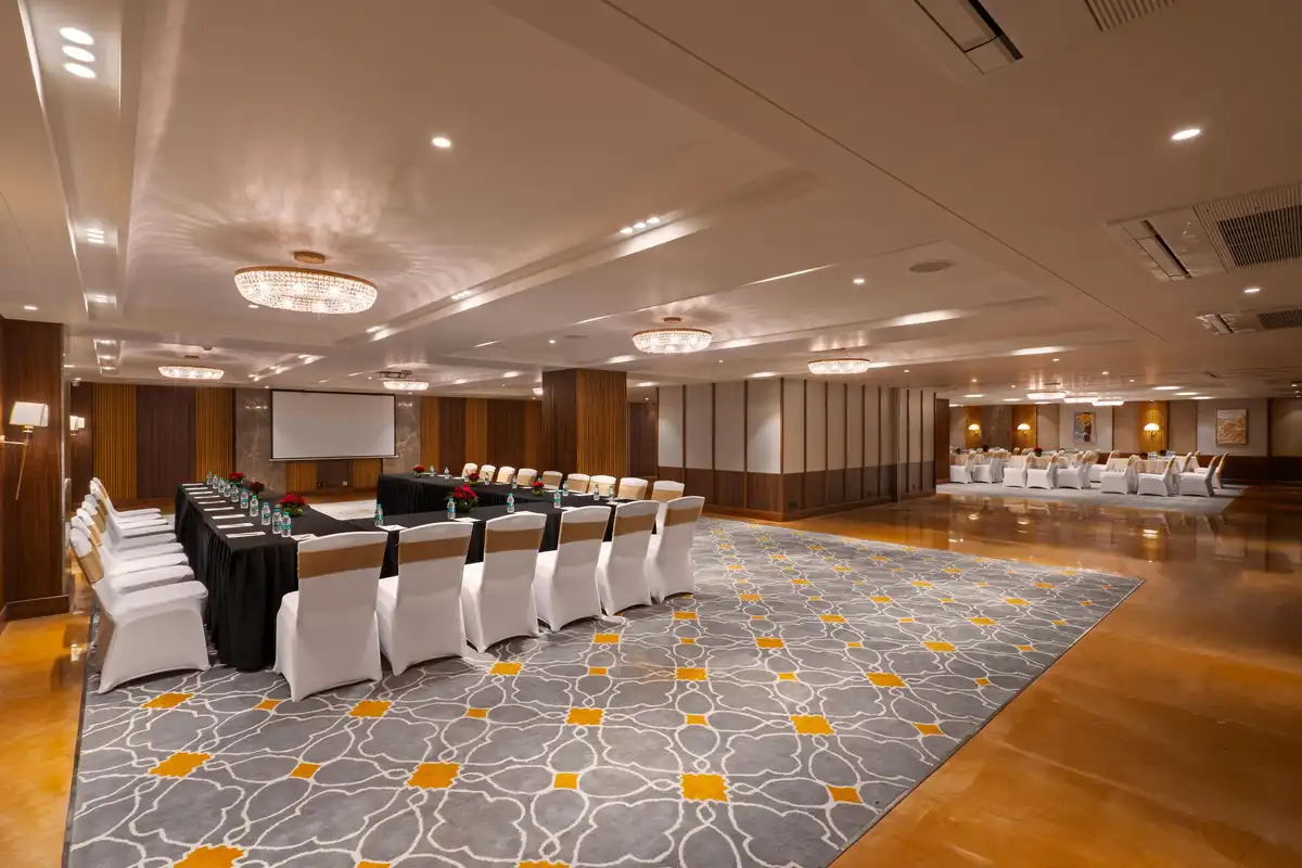 Aloha on the Ganges By Leisure Hotels Banquet