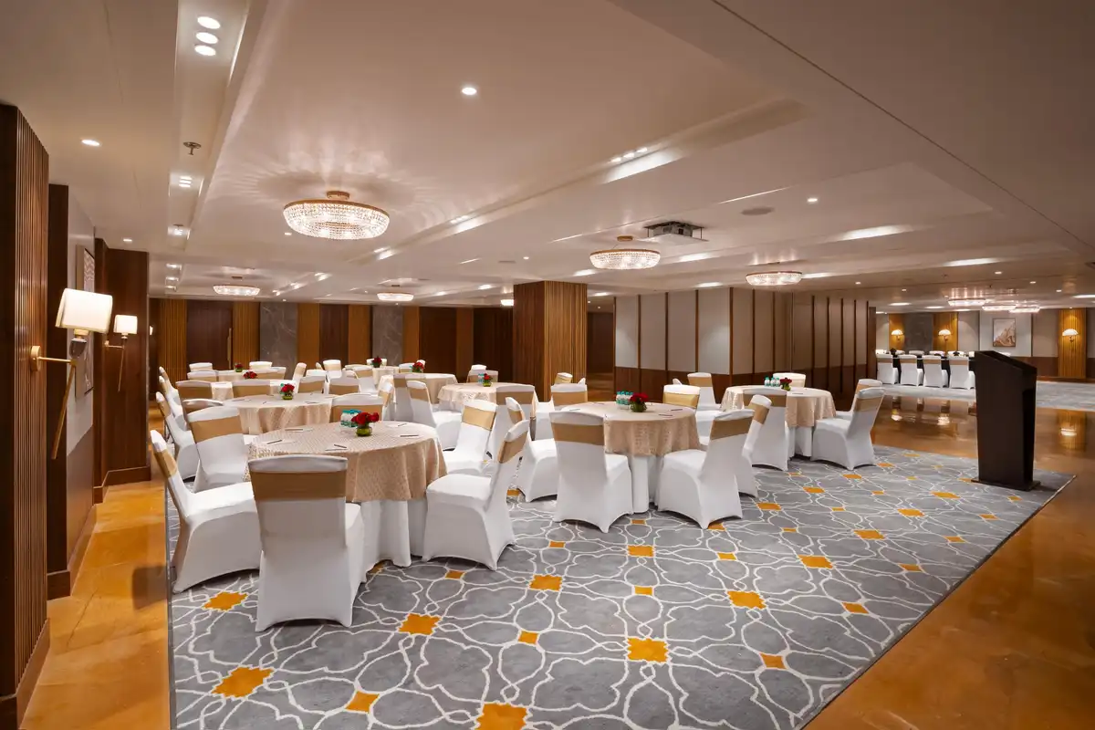 Aloha on the Ganges By Leisure Hotels Banquet