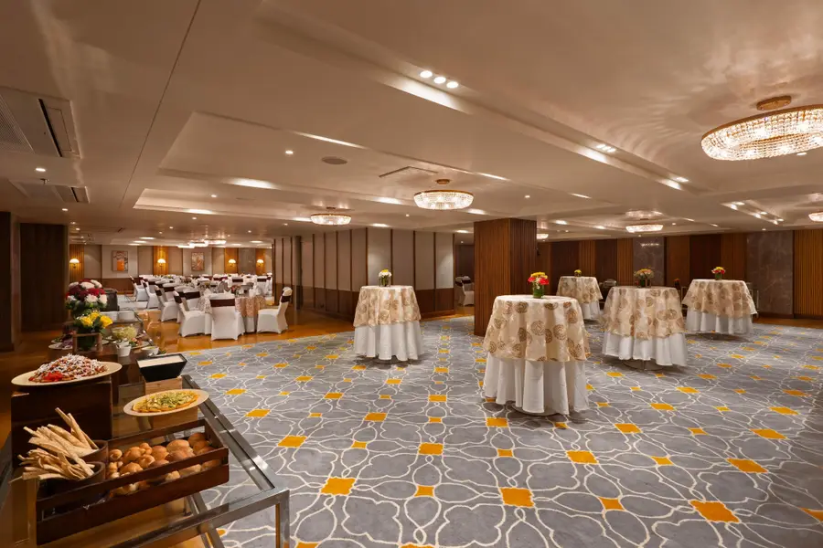 Aloha on the Ganges By Leisure Hotels Banquet