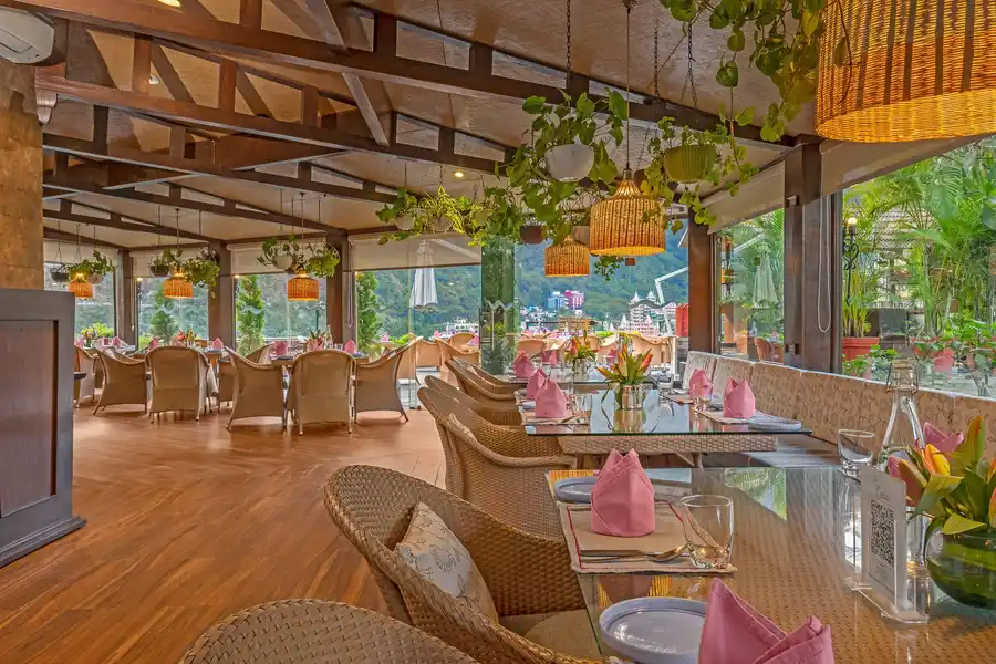 Aloha on the Ganges By Leisure Hotels Restaurant/Dining