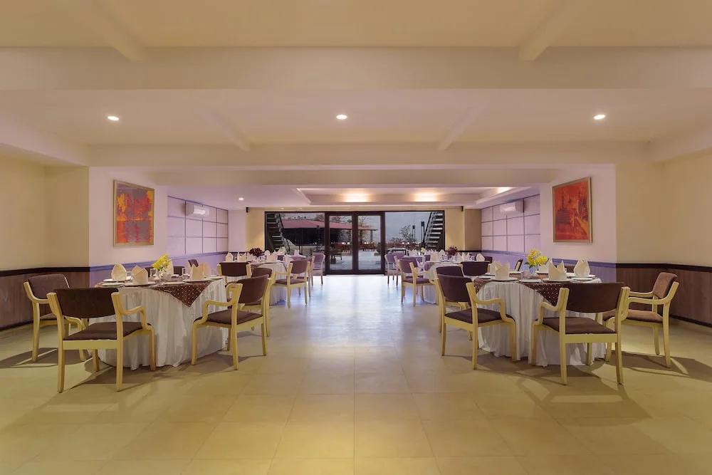 Aloha on the Ganges By Leisure Hotels Restaurant/Dining