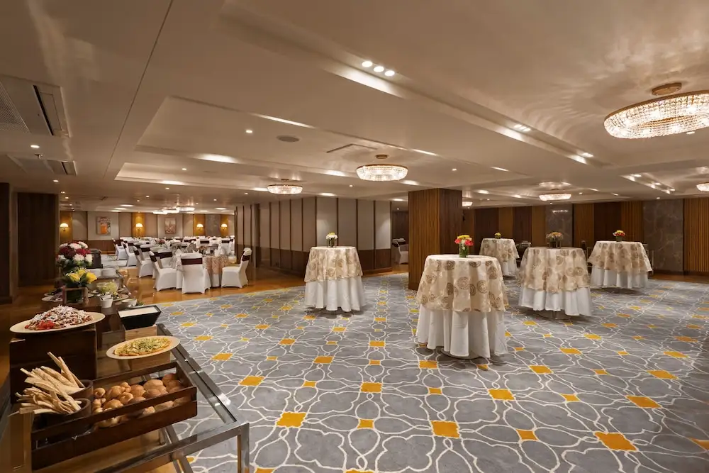 Aloha on the Ganges By Leisure Hotels Restaurant/Dining