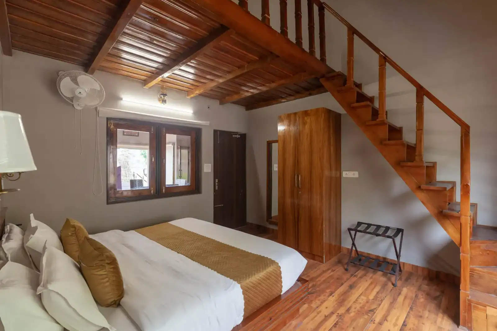 Amara Dawn, Nainital