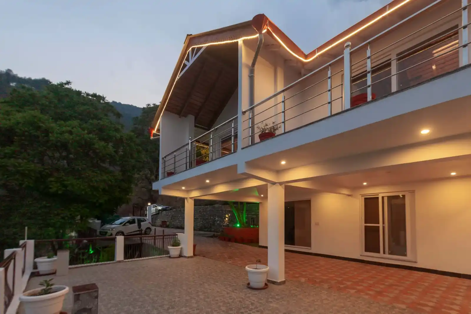 Amara Twilight, Nainital