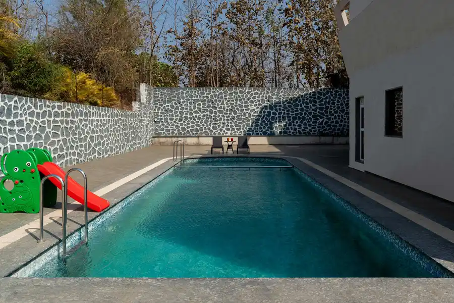 Amorist Villa, Karjat