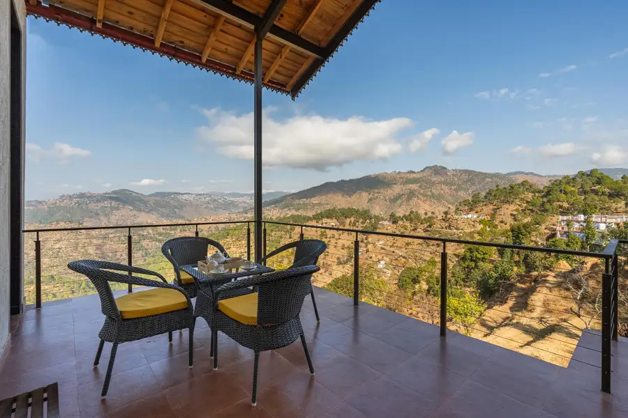 Amulyam Villa - Mukteshwar, Nainital