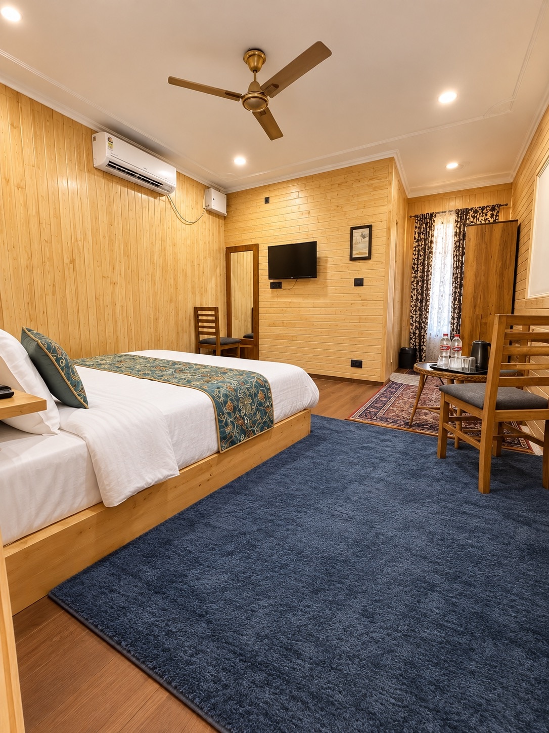 Anjeer Villa Resort Room