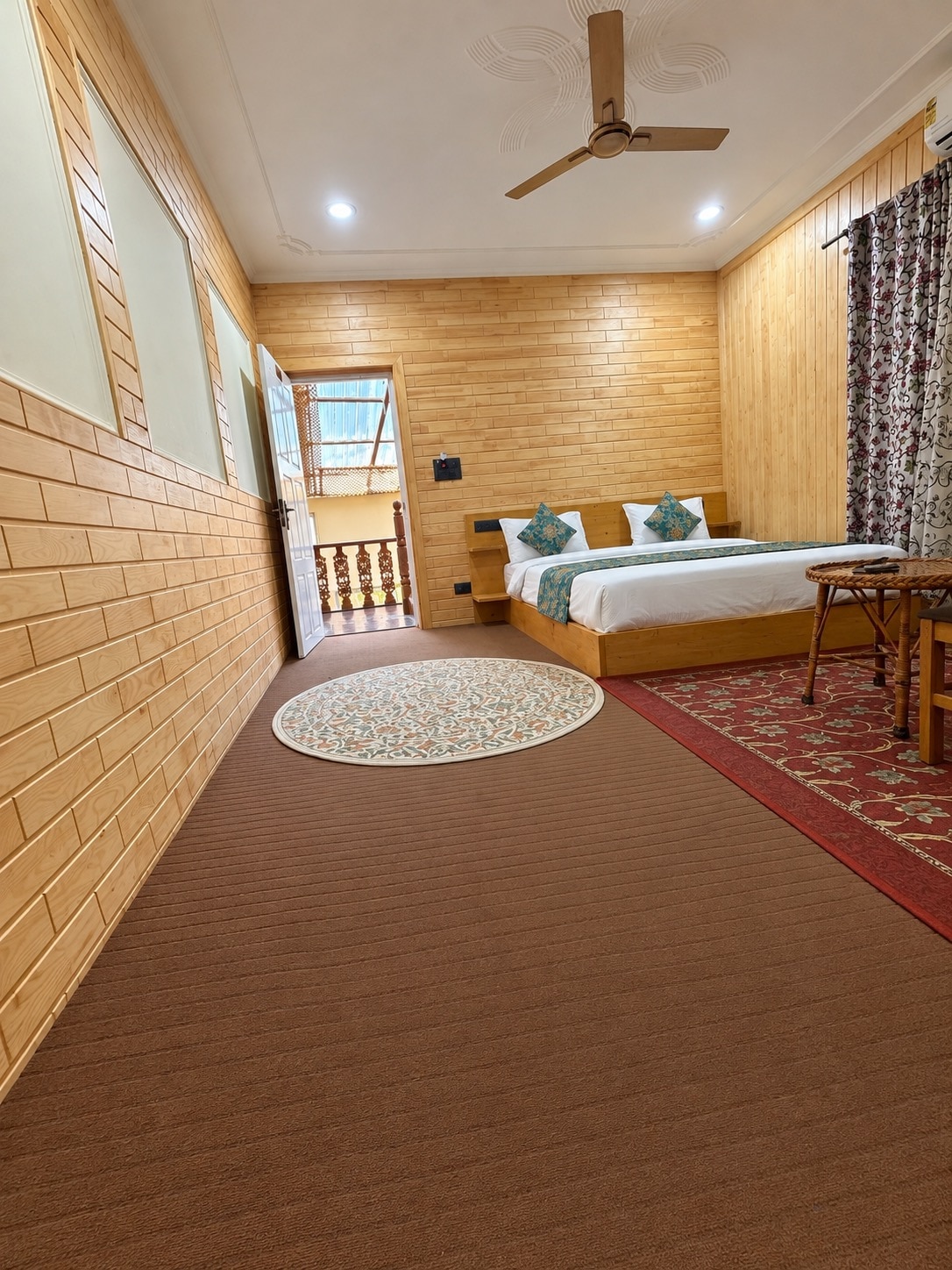 Anjeer Villa Resort Room