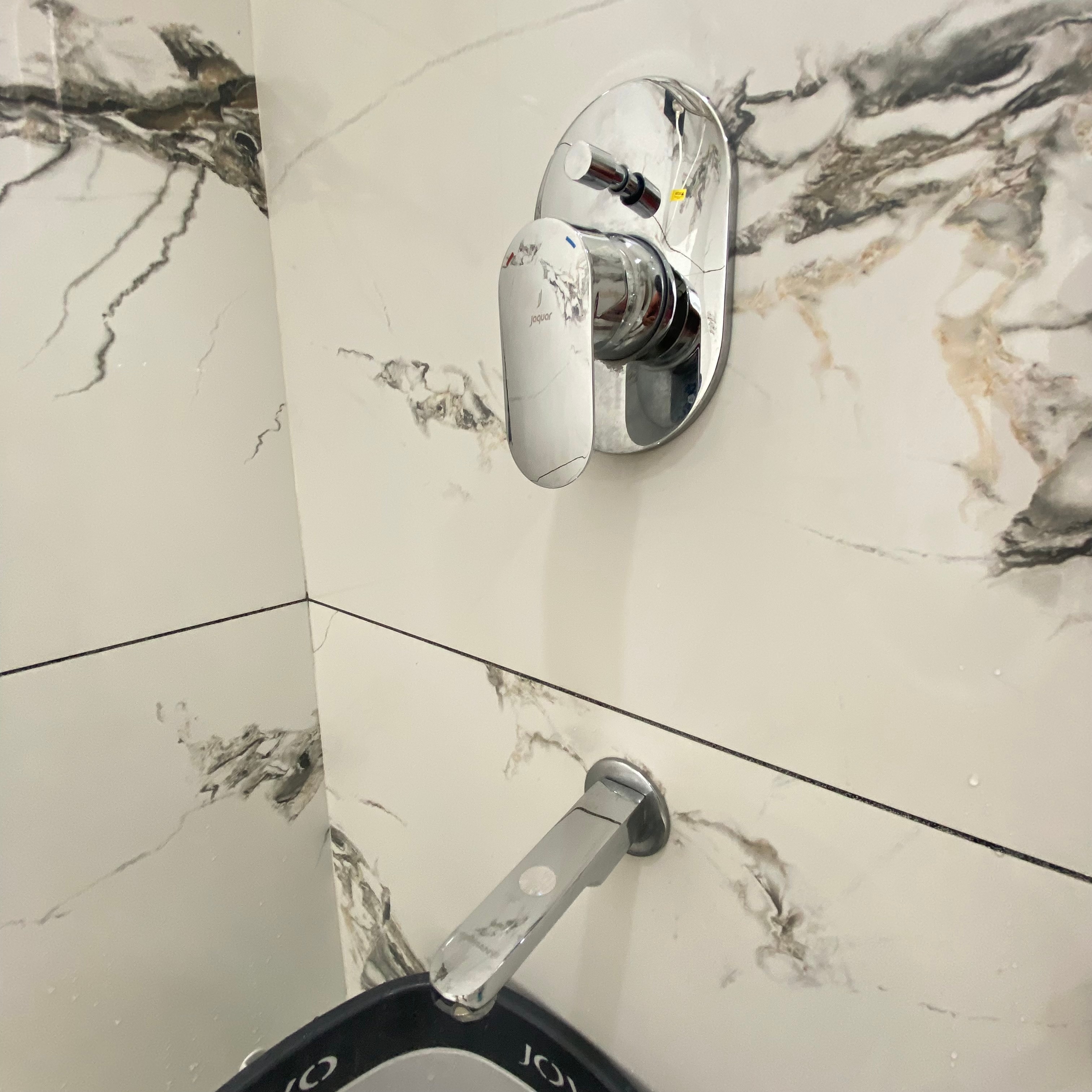Anjeer Villa Resort Bathroom