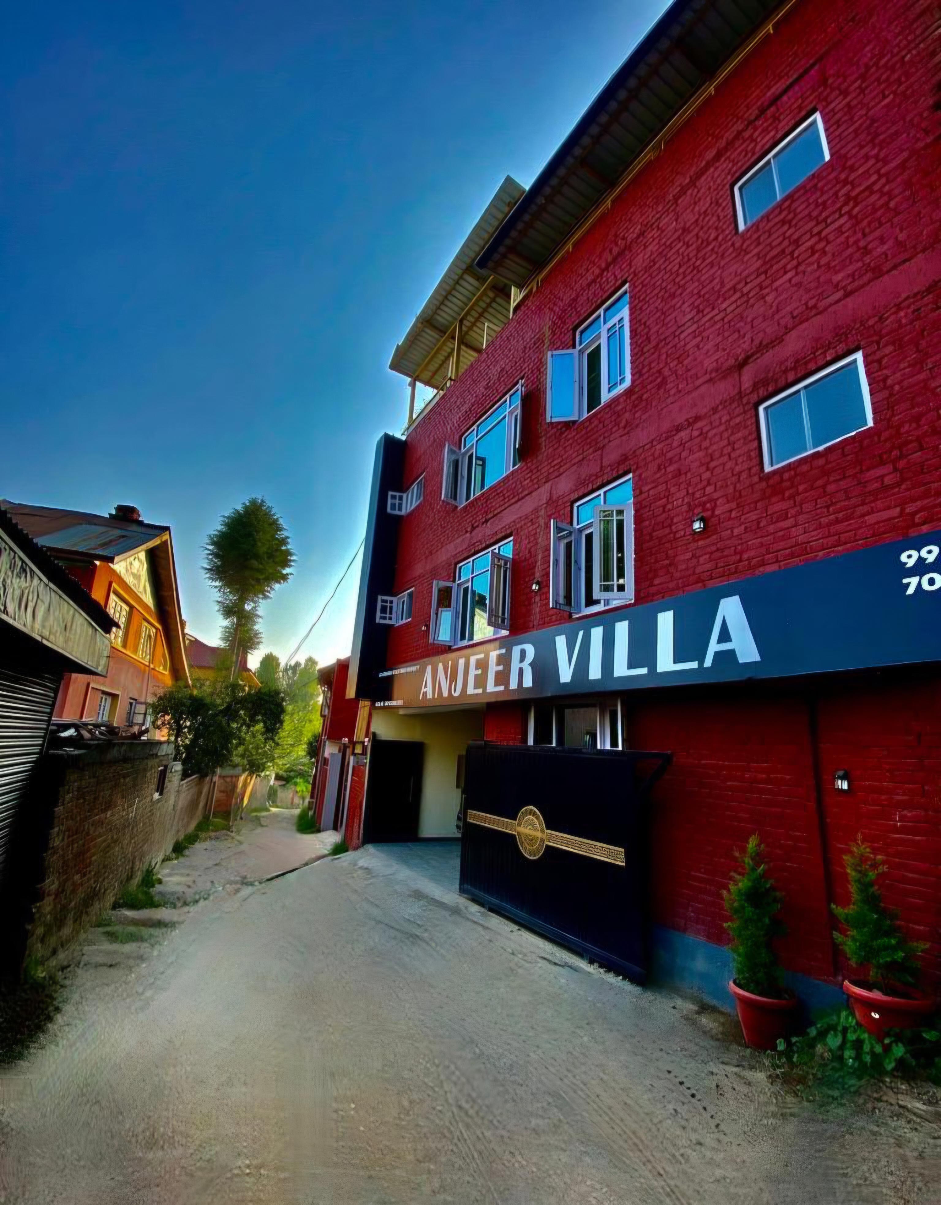 Anjeer Villa Resort Facade
