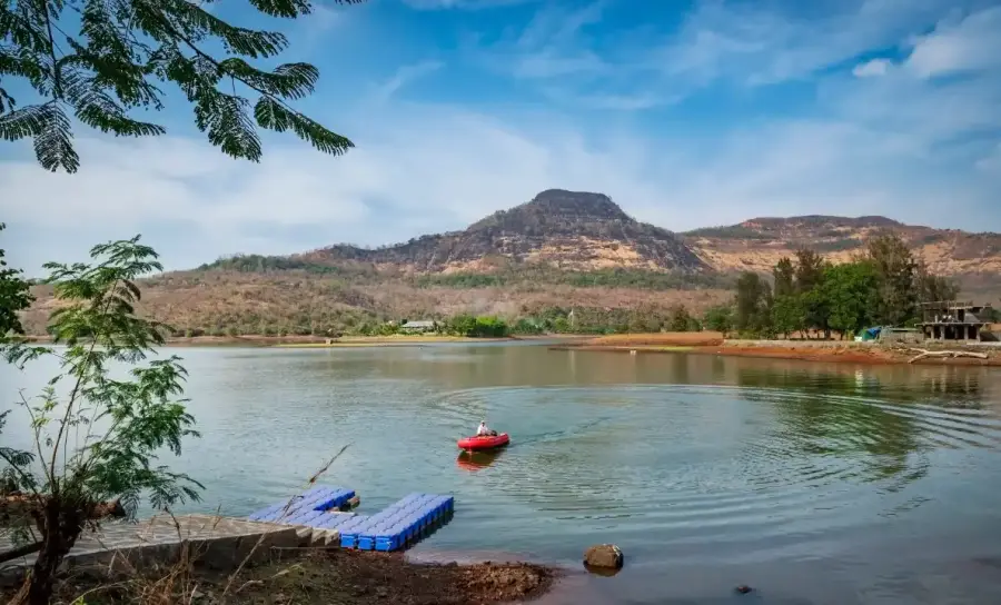 Antaraa, Karjat