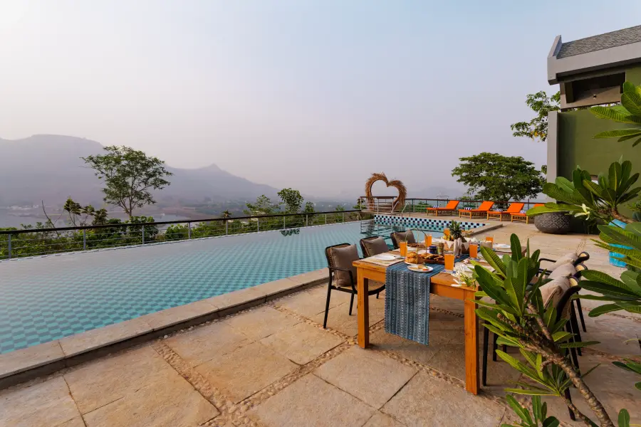 Antaraa, Karjat