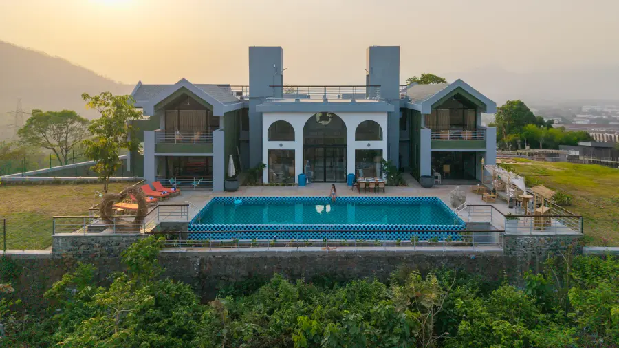 Antaraa, Karjat