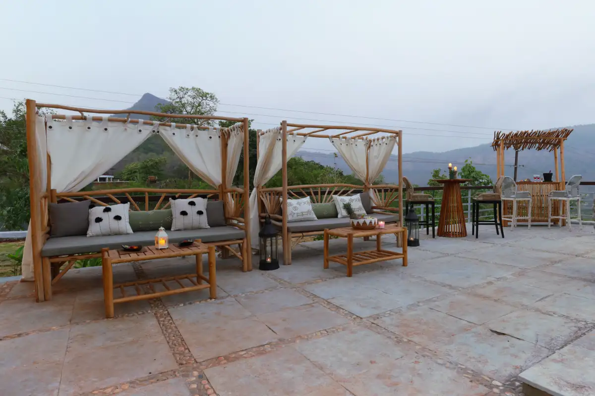 Antaraa, Karjat