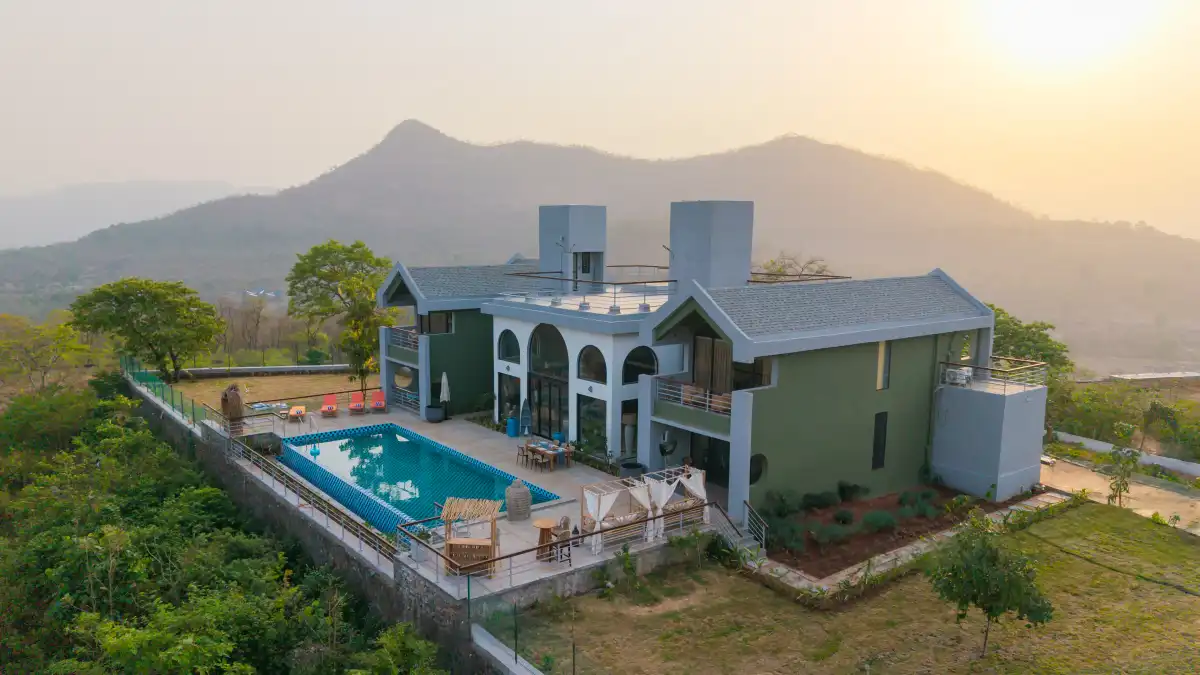 Antaraa, Karjat