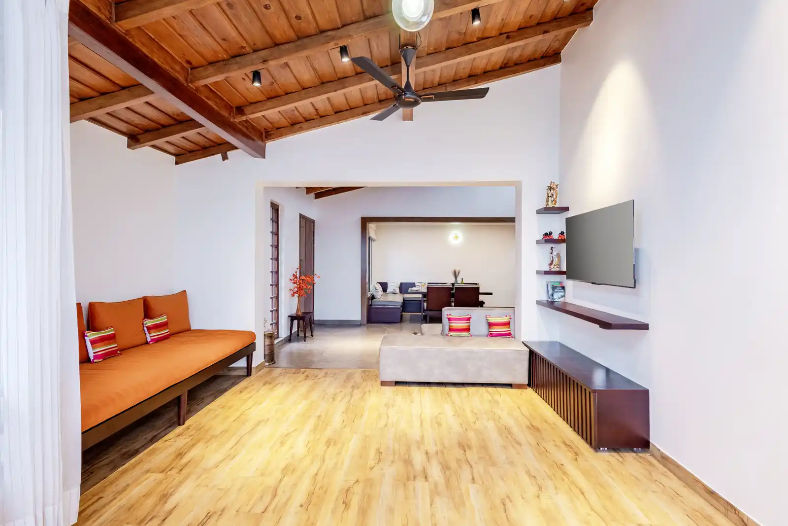 Antarmann Casa Ember, Bhimtal