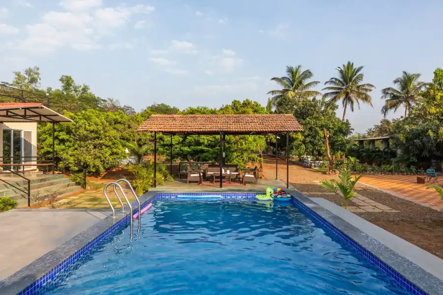 Apricus Farm, Karjat