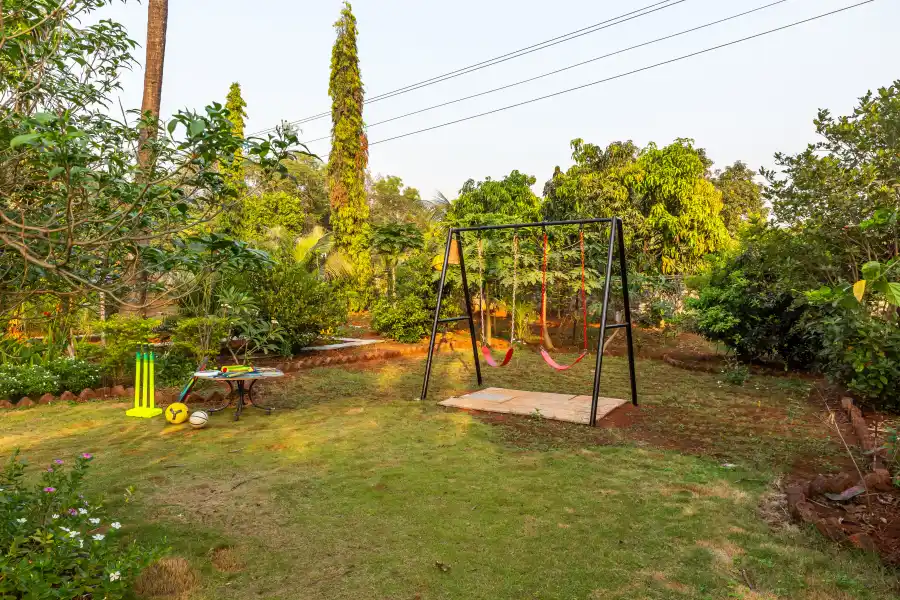 Apricus Farm, Karjat